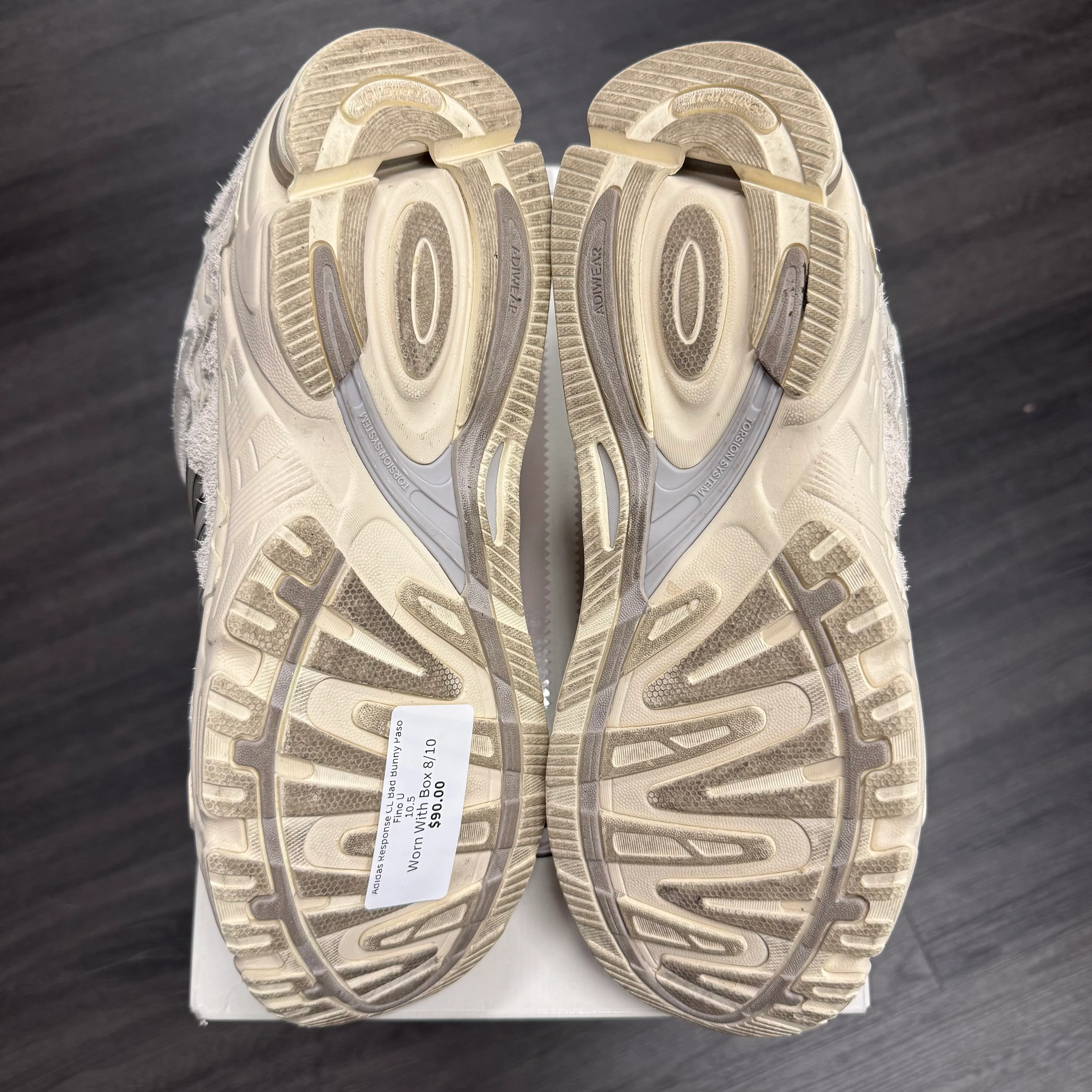 Adidas Response CL Bad Bunny - Image 3