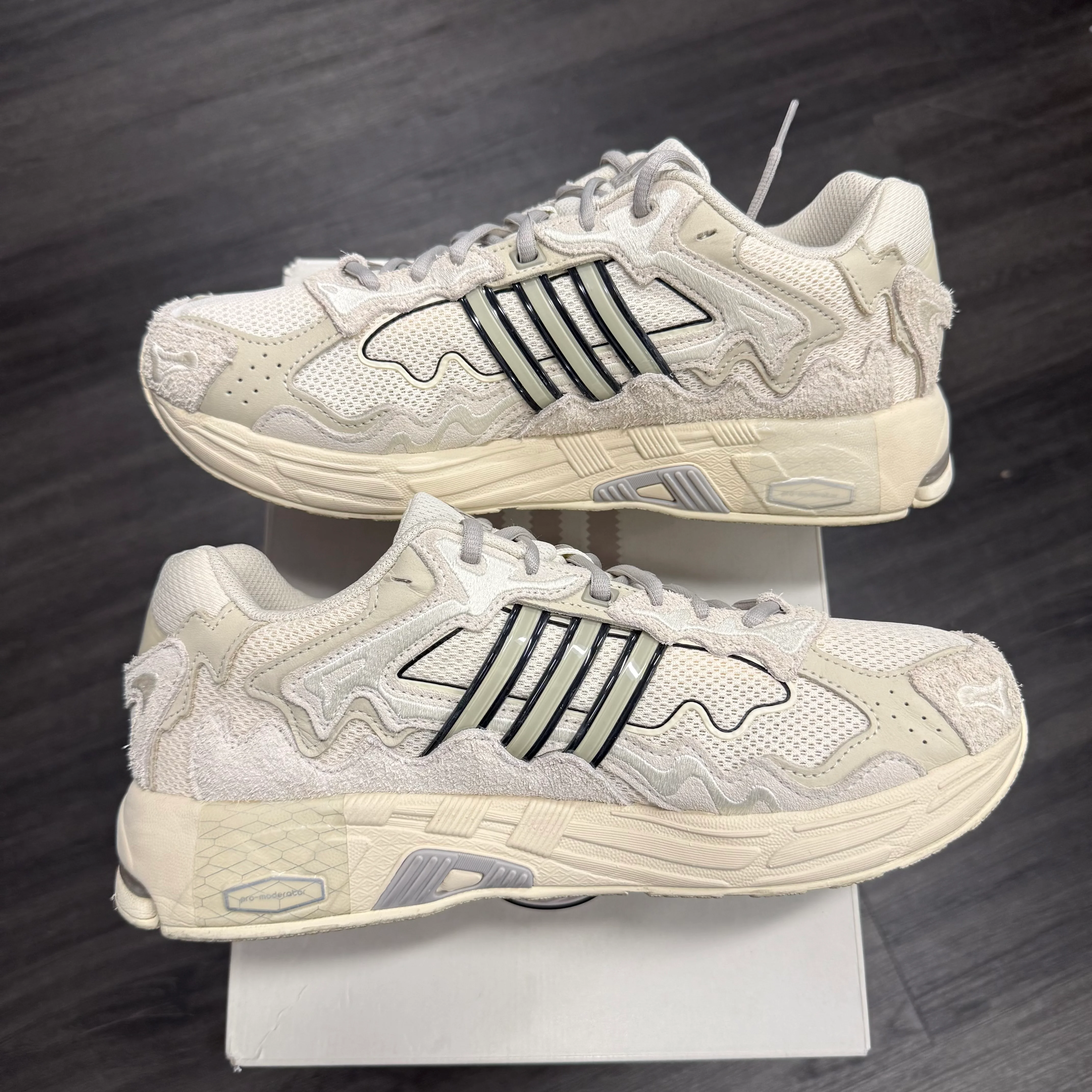 Adidas Response CL Bad Bunny - Image 5