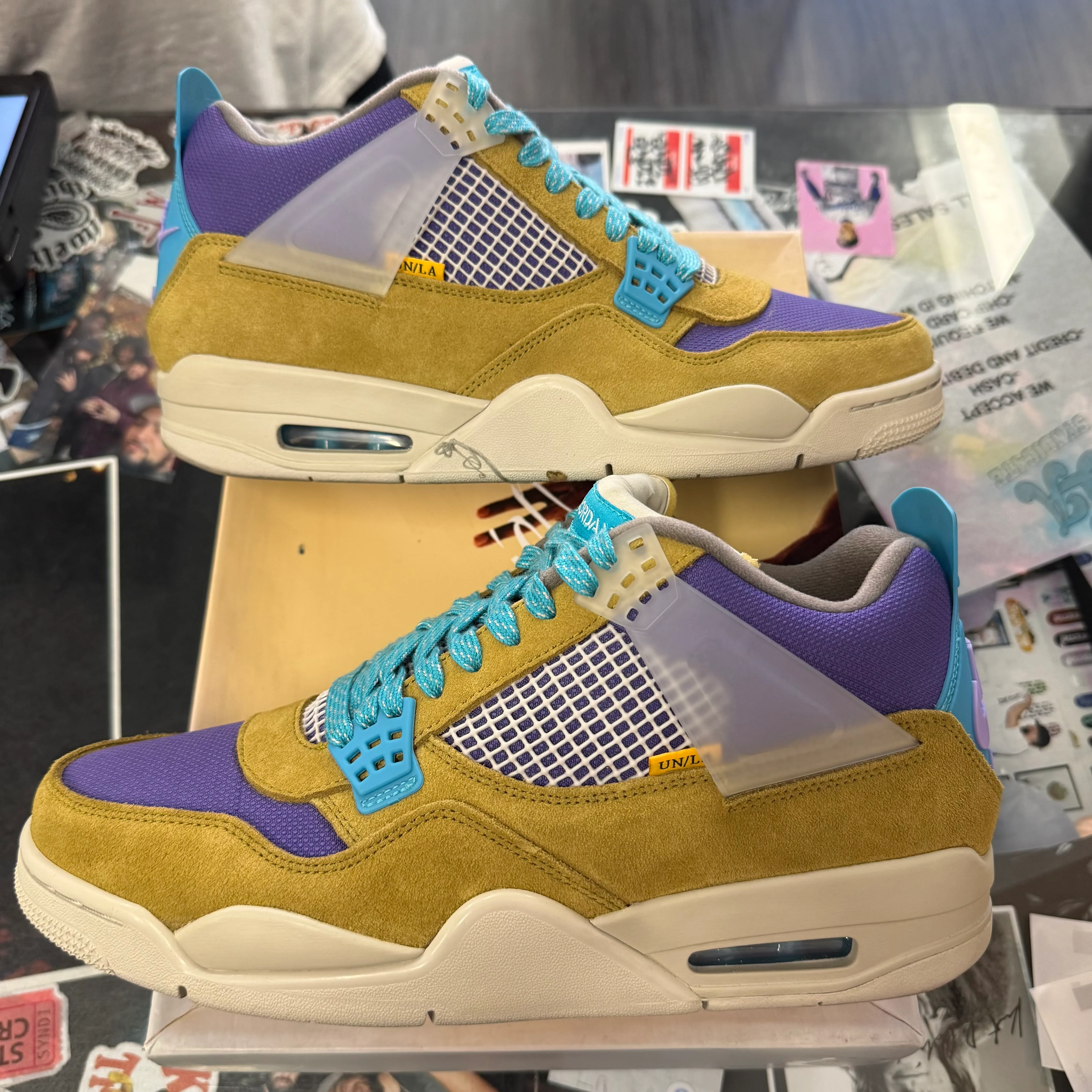 Jordan 4 Retro Union Desert Moss U11 - Image 4