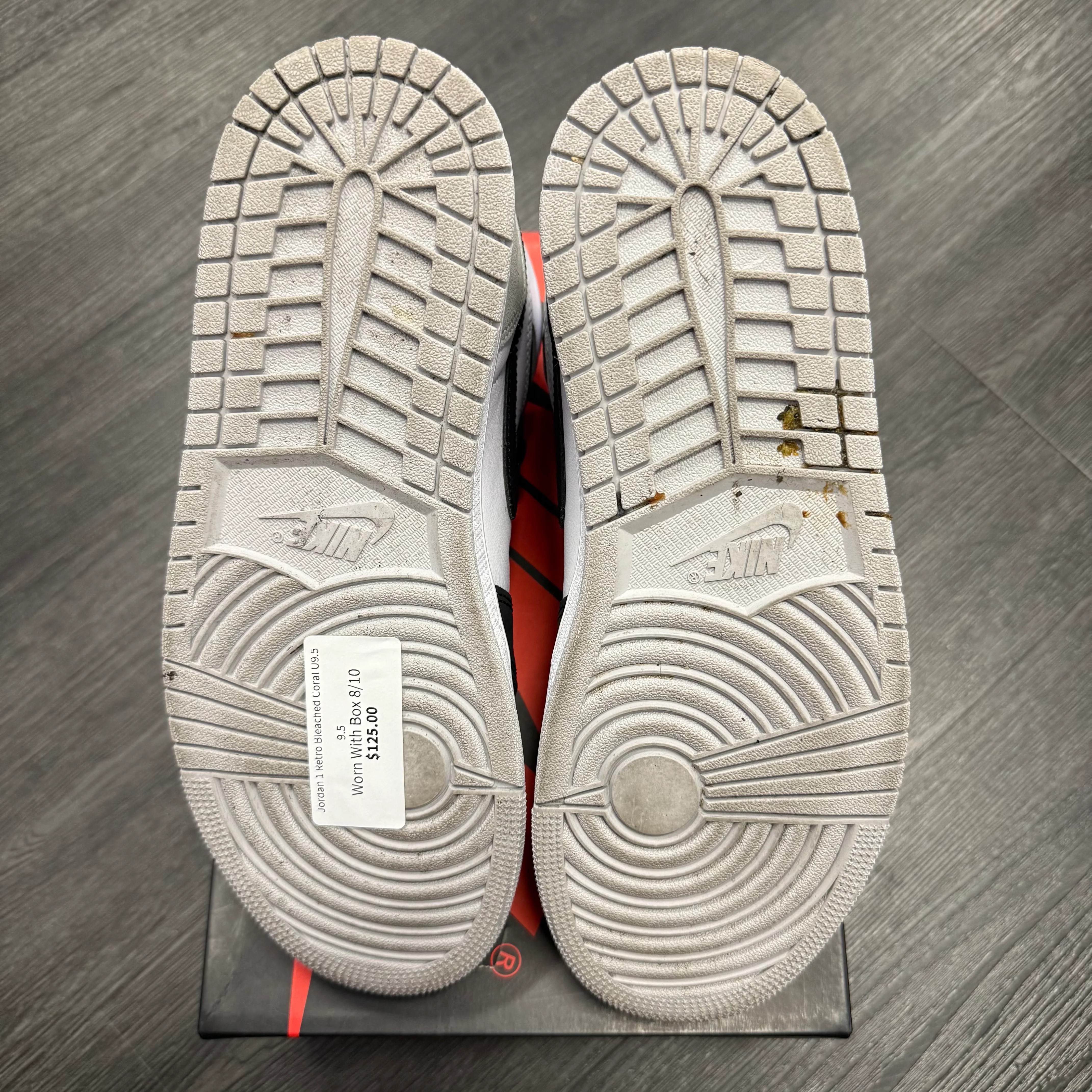 Jordan 1 Retro Bleached Coral U9.5 - Image 3