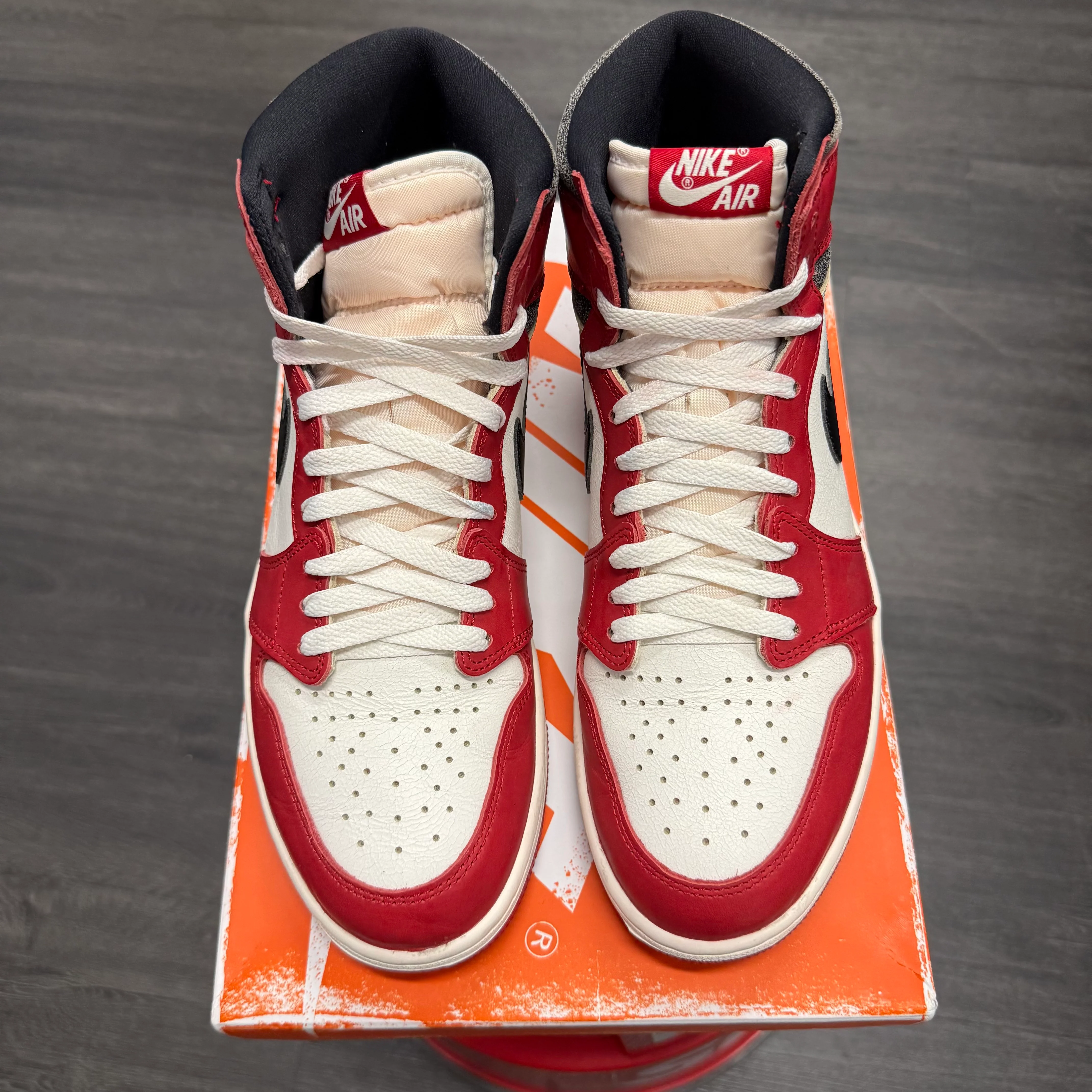 Jordan 1 Retro High Lost And Found U10.5 - Image 2