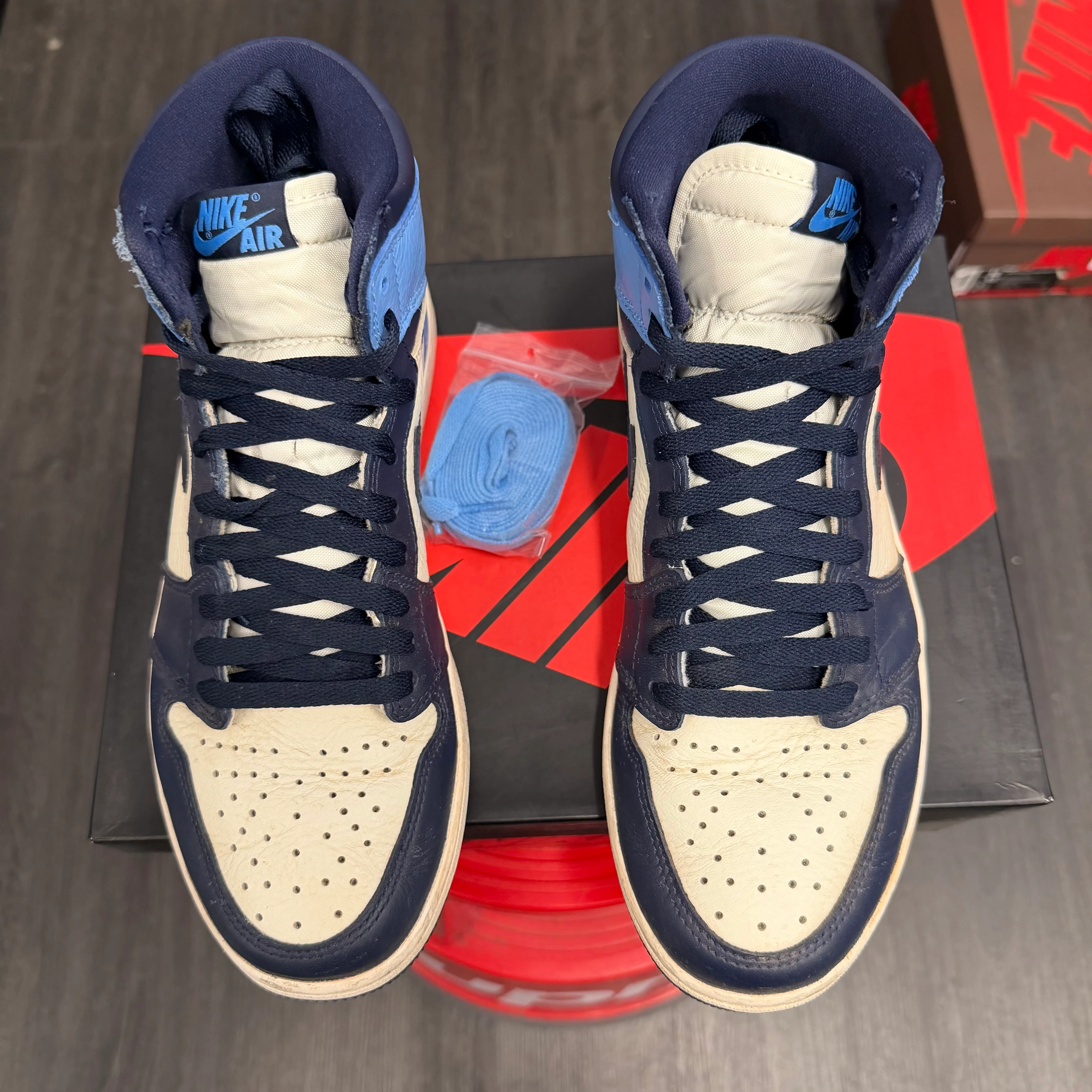 Jordan 1 Retro Obsidian U8.5 - Image 2