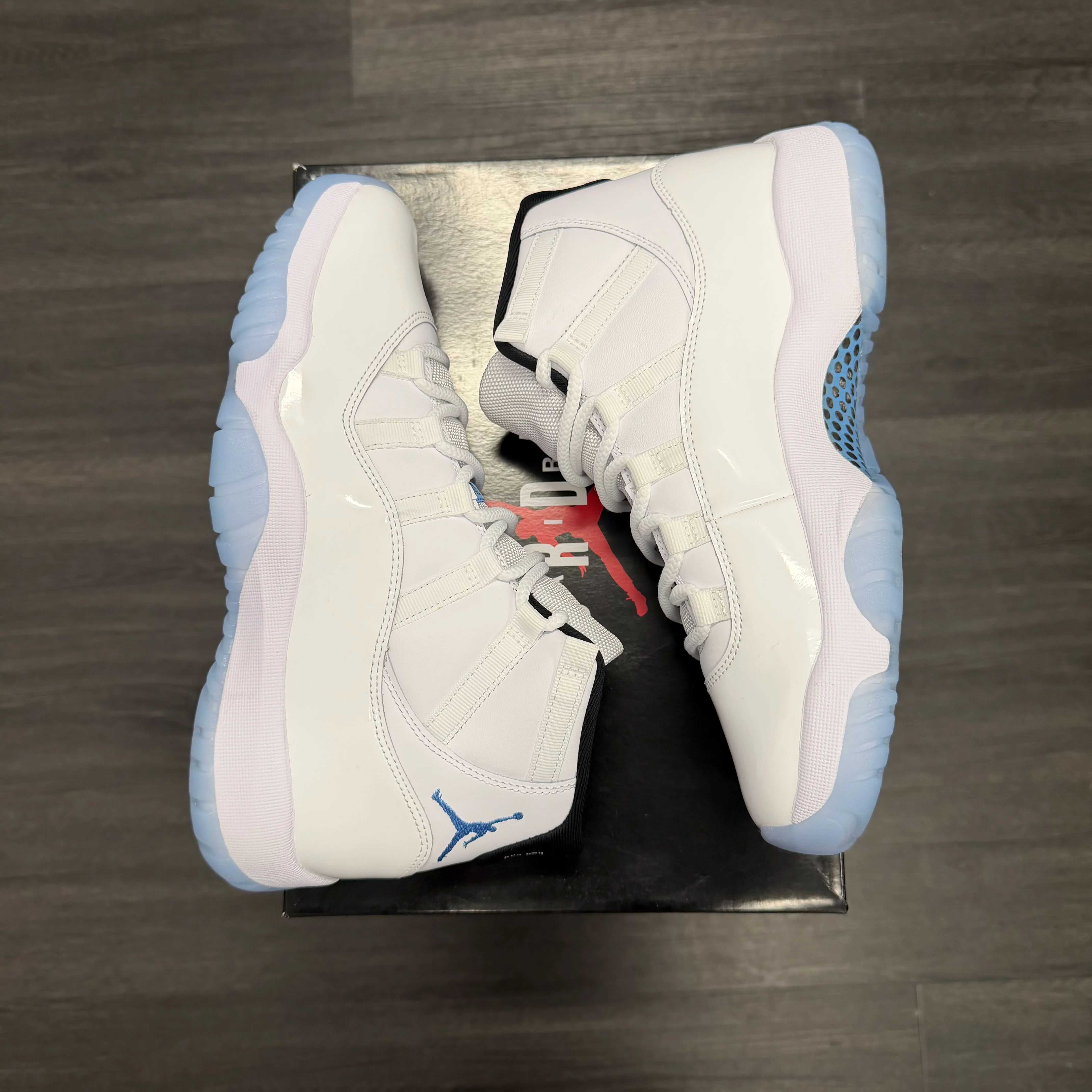 Jordan 11 Retro Legend Blue (2024) U9 - Image 3