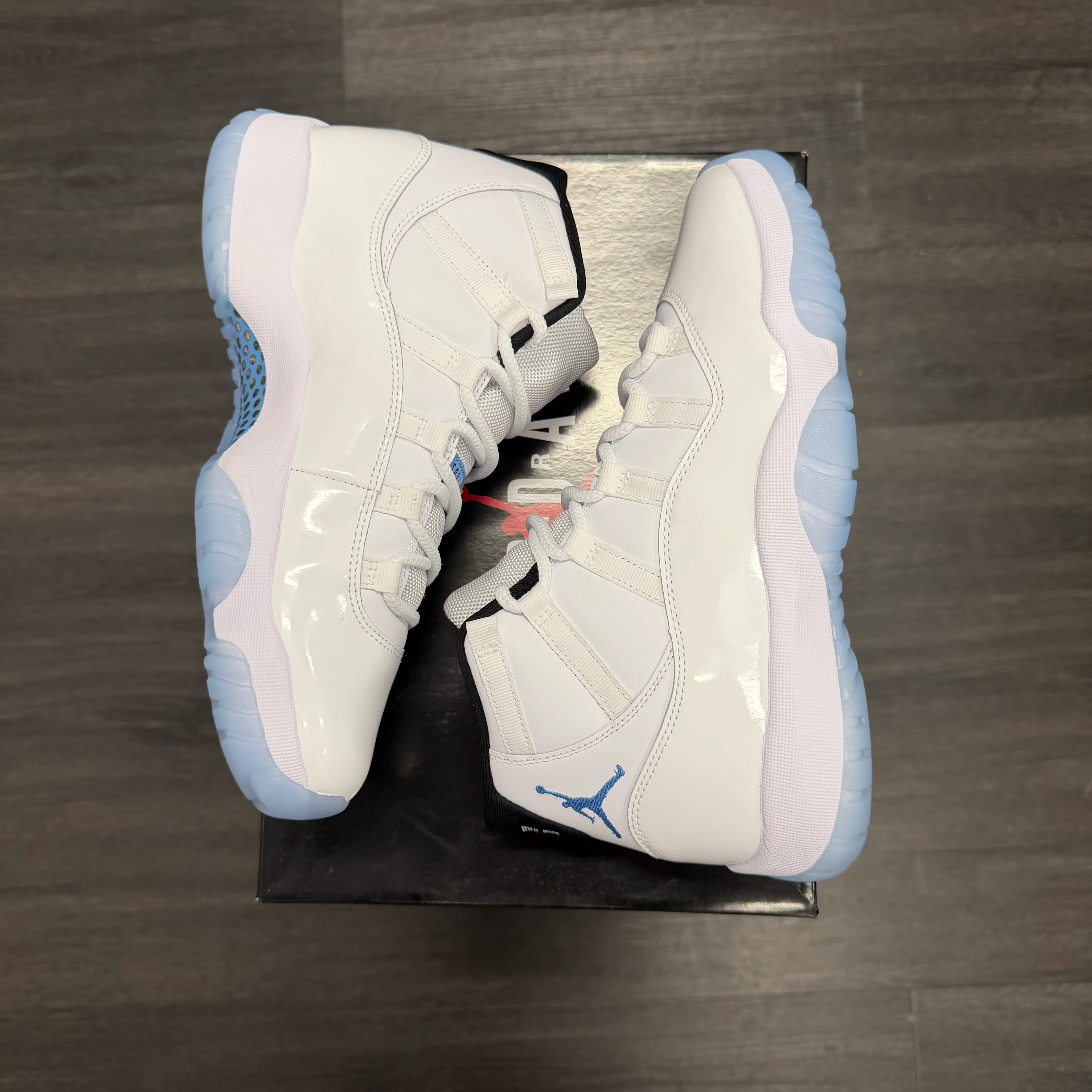 Jordan 11 Retro Legend Blue (2024) U9 - Image 4