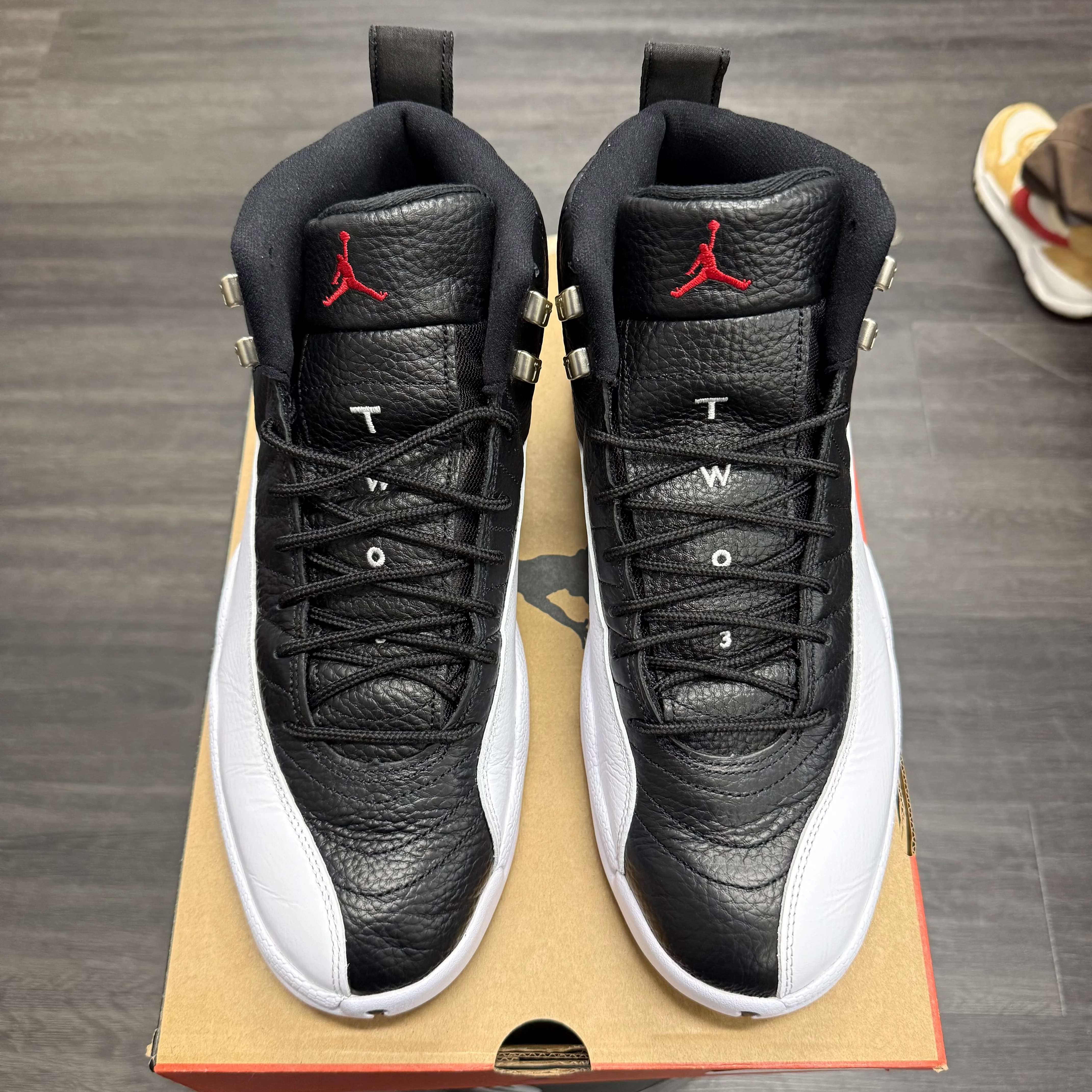 Jordan 12 Retro Playoffs 2022 U12 - Image 2