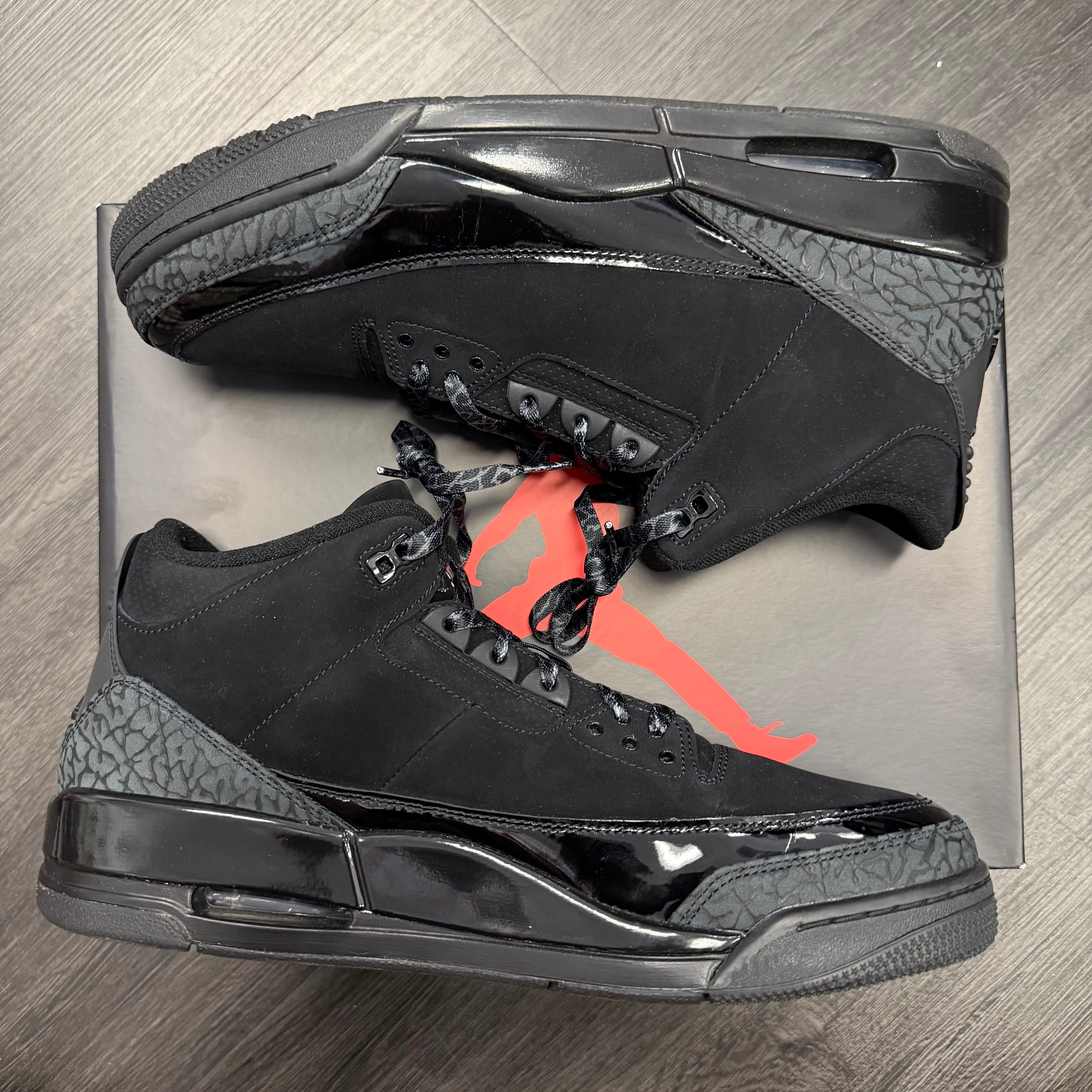 Jordan 3 Retro Black Cat (2025) U13 - Image 4