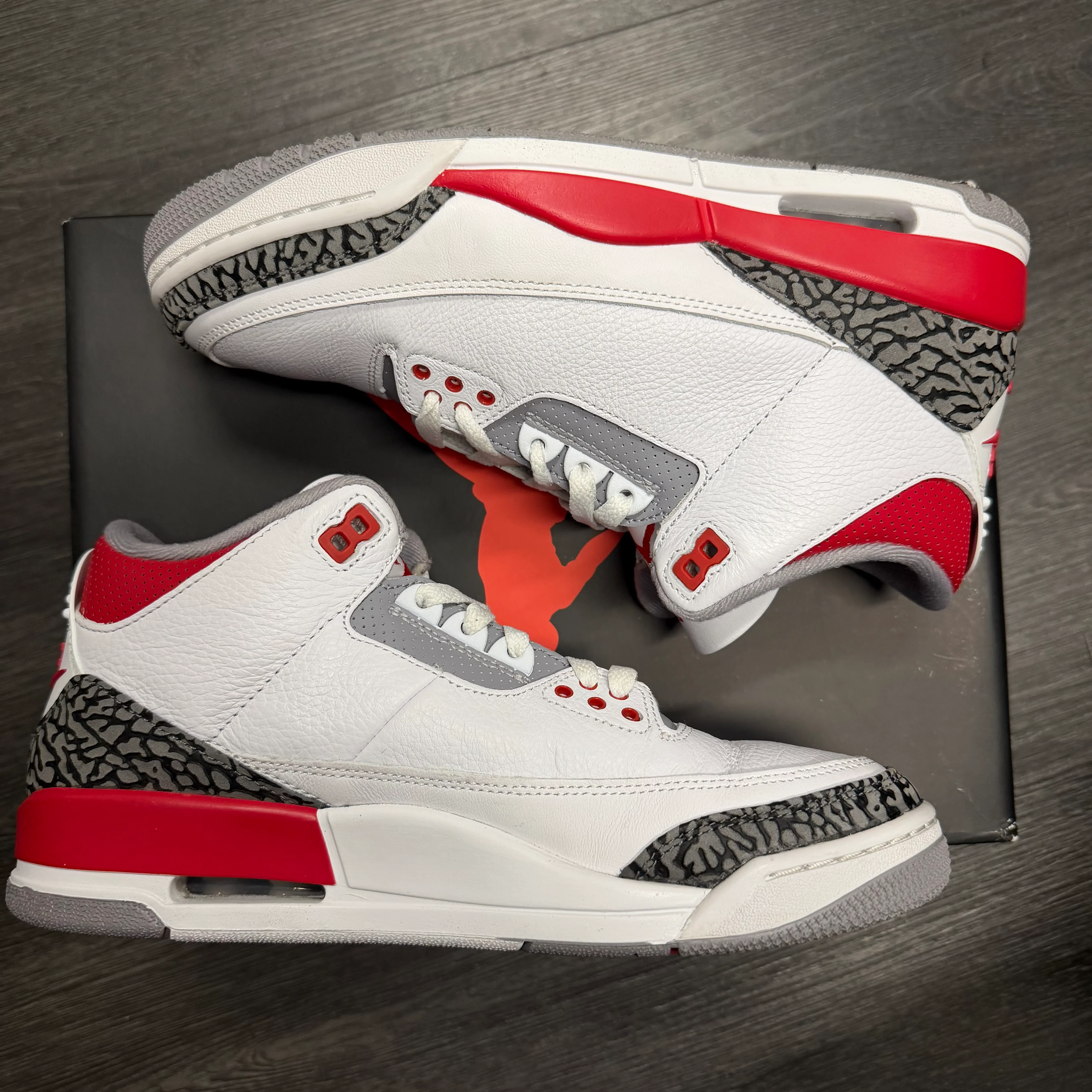 Jordan 3 Retro Fire Red 2022 U8.5 - Image 4