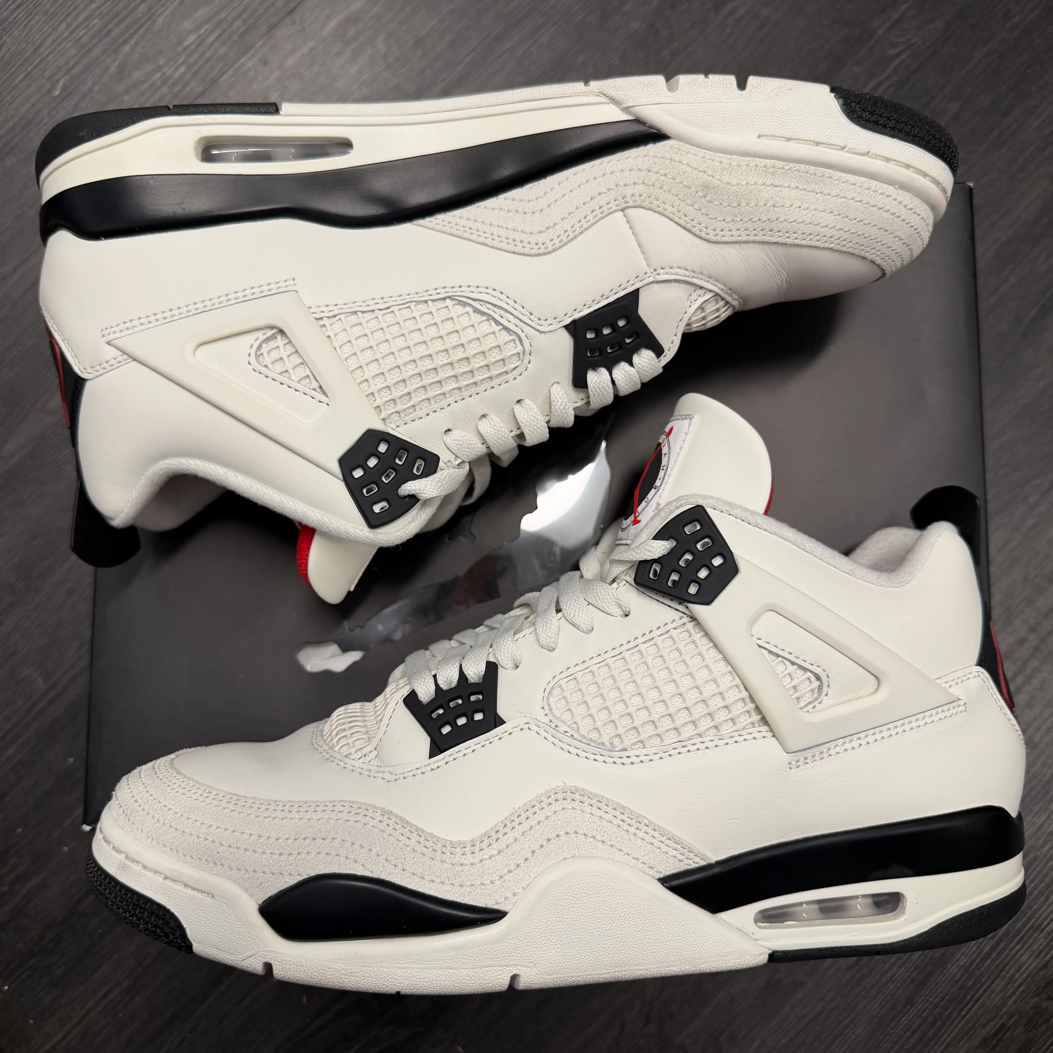 Jordan 4 Retro Flight Club - Image 3