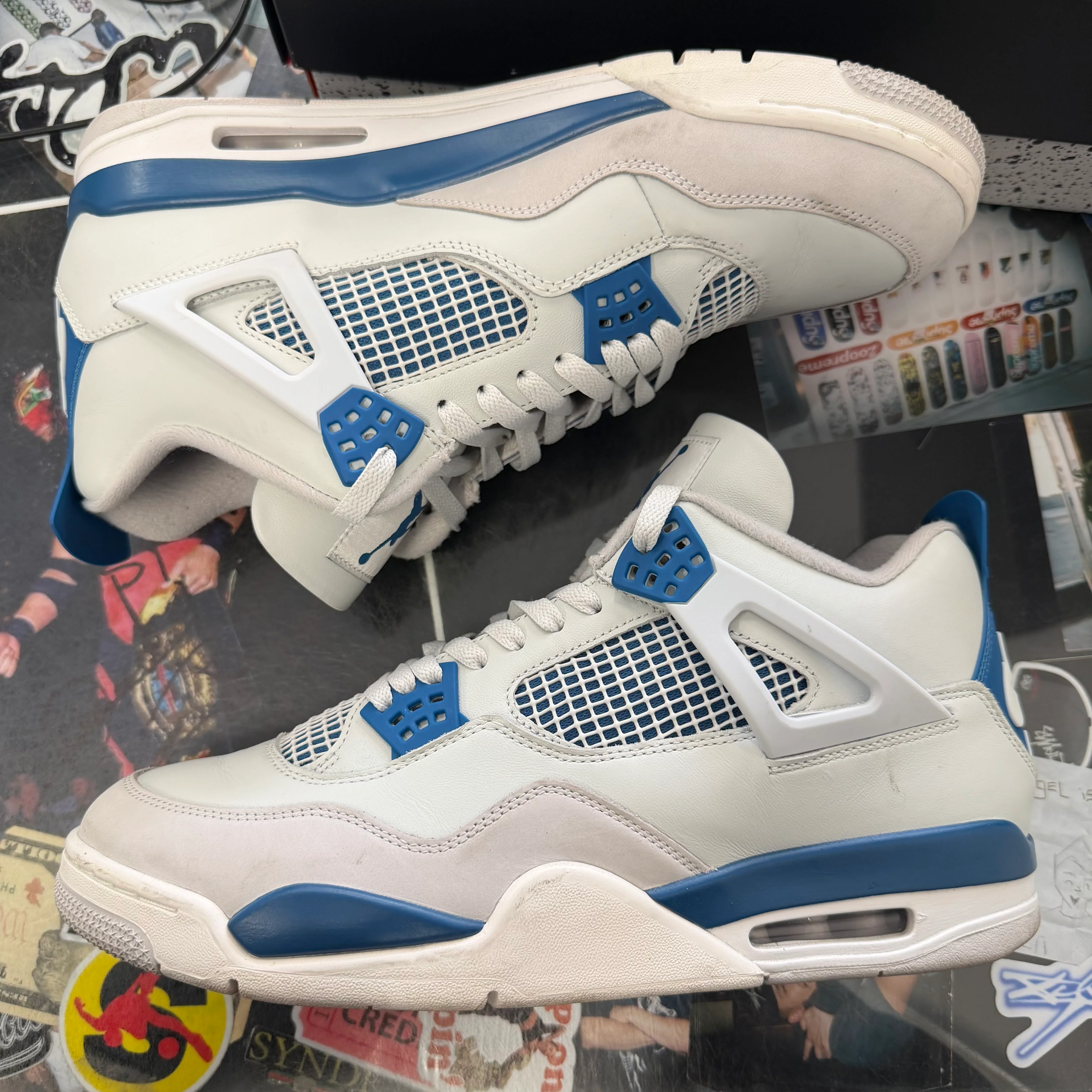 Jordan 4 Retro Military Blue 2024 U13 - Image 3