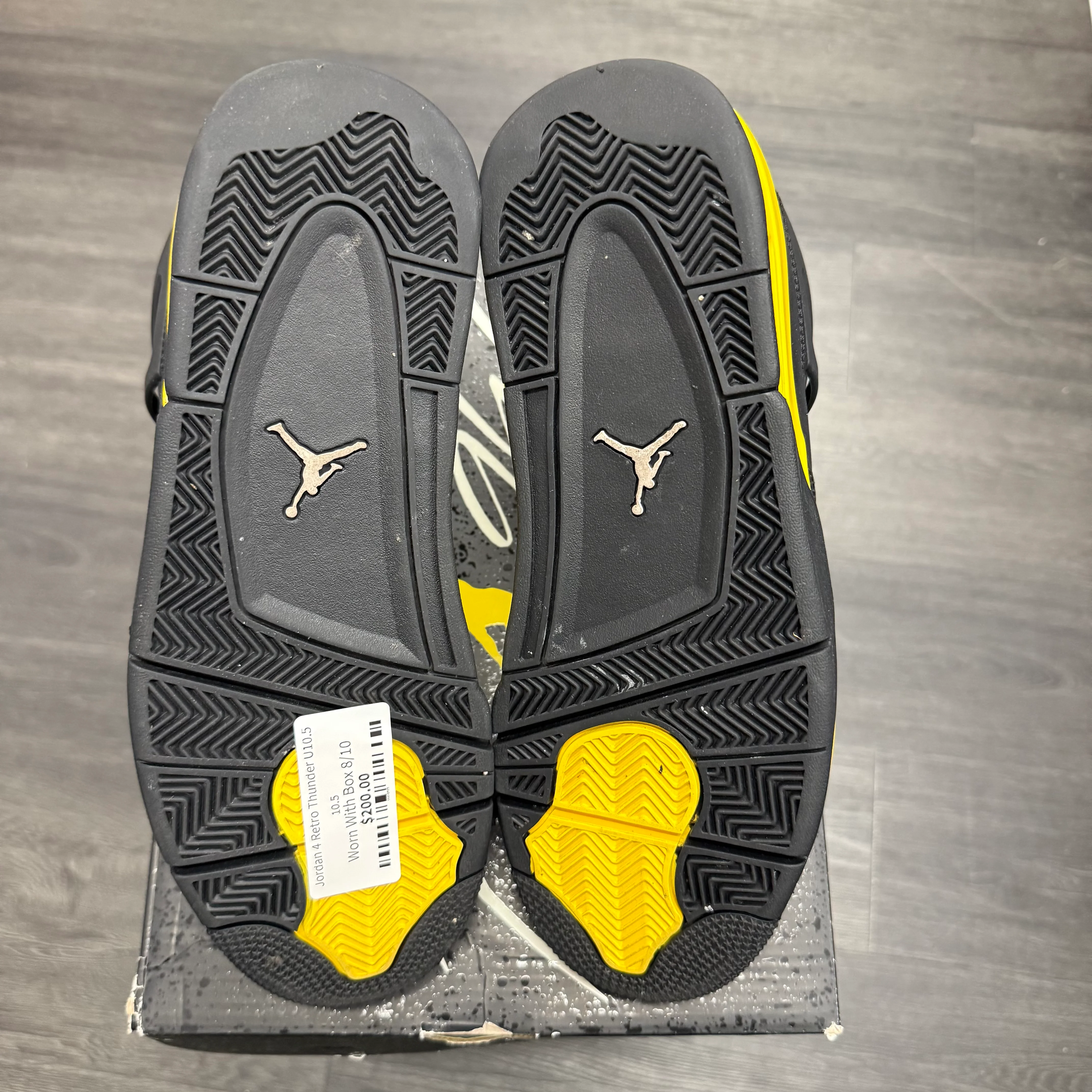 Jordan 4 Retro Thunder U10.5 - Image 3