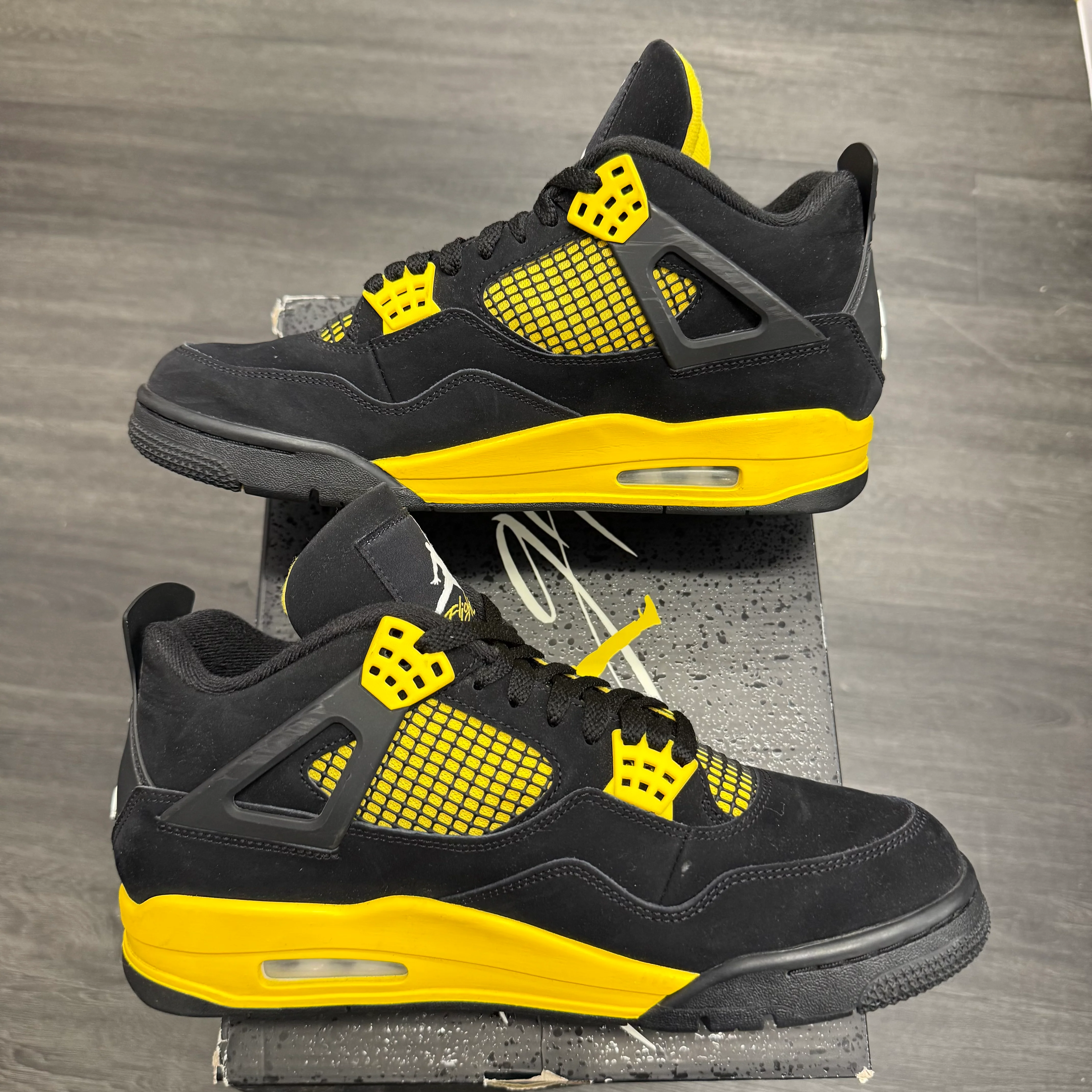 Jordan 4 Retro Thunder U10.5 - Image 5