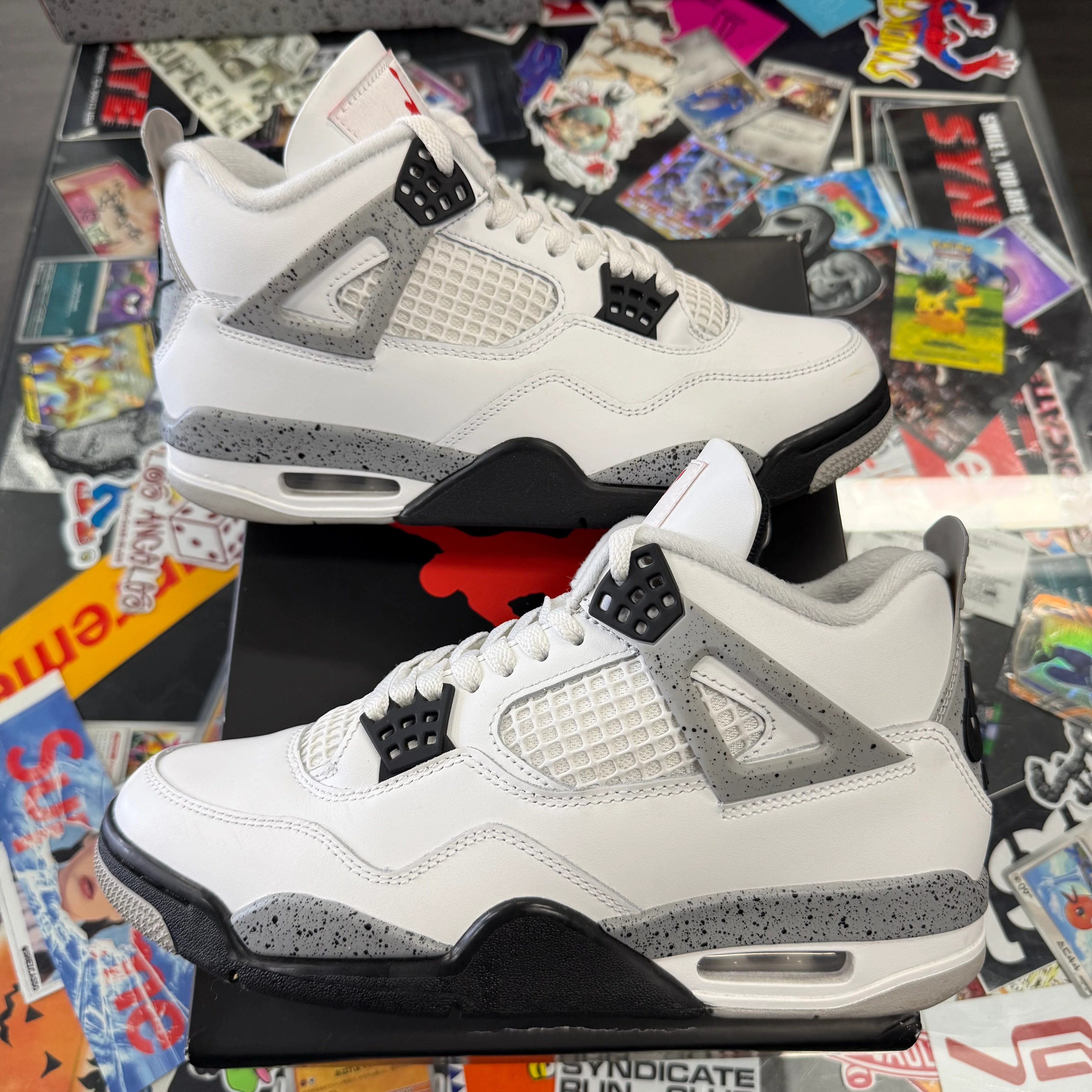 Jordan 4 Retro White Cement (2025) U7.5 - Image 3