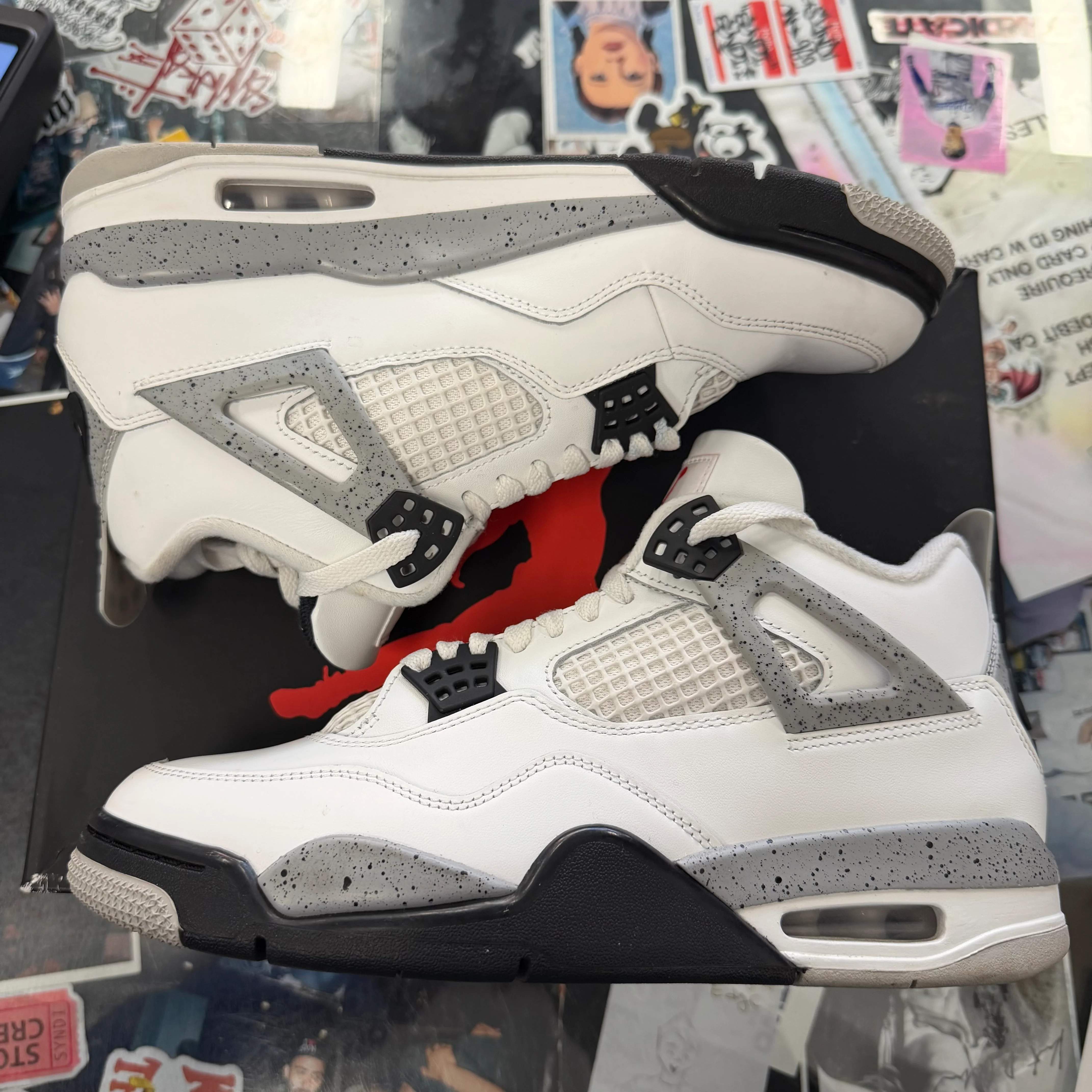 Jordan 4 Retro White Cement (2025) U9 - Image 3