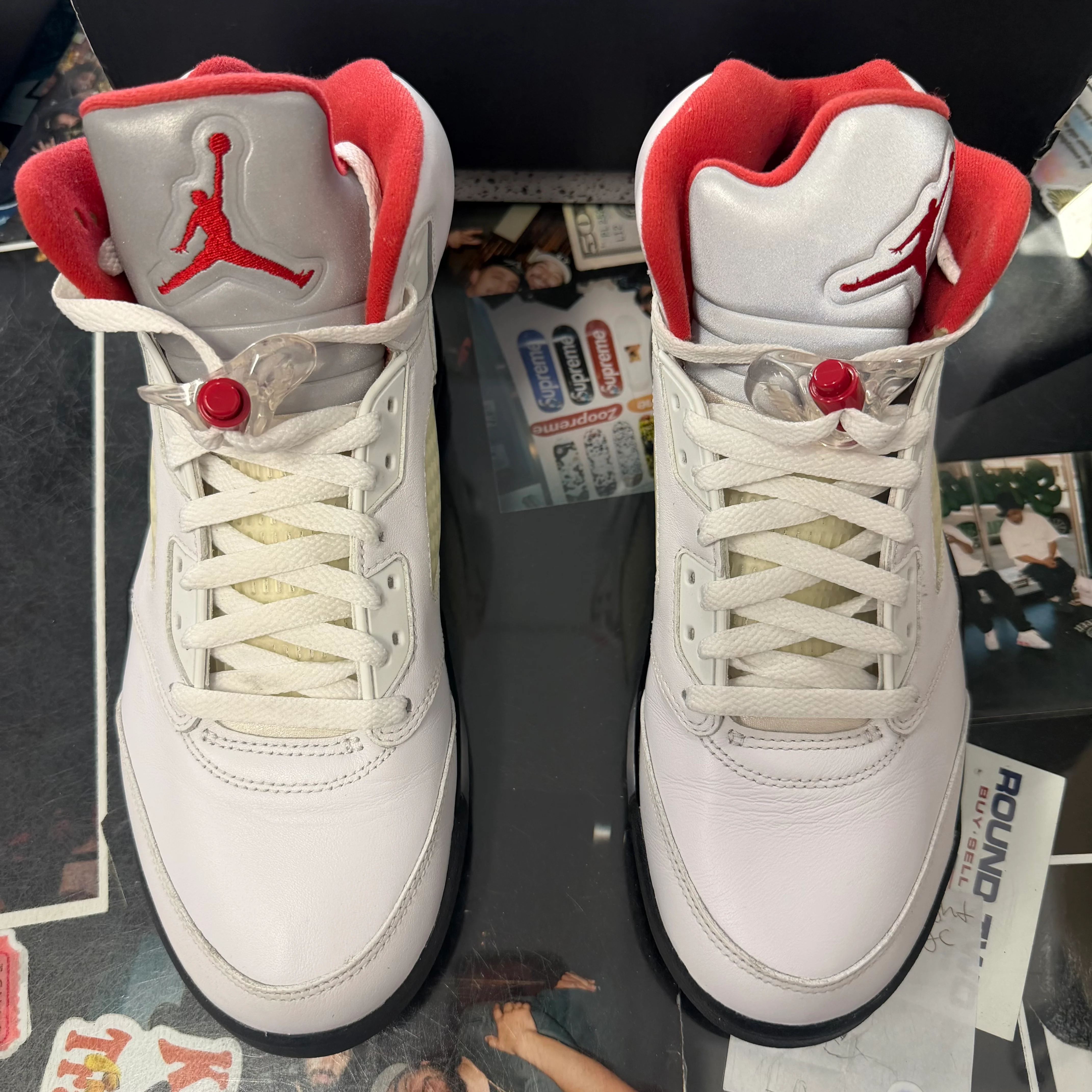 Jordan 5 Retro Fire Red Silver Tongue U9 - Image 2