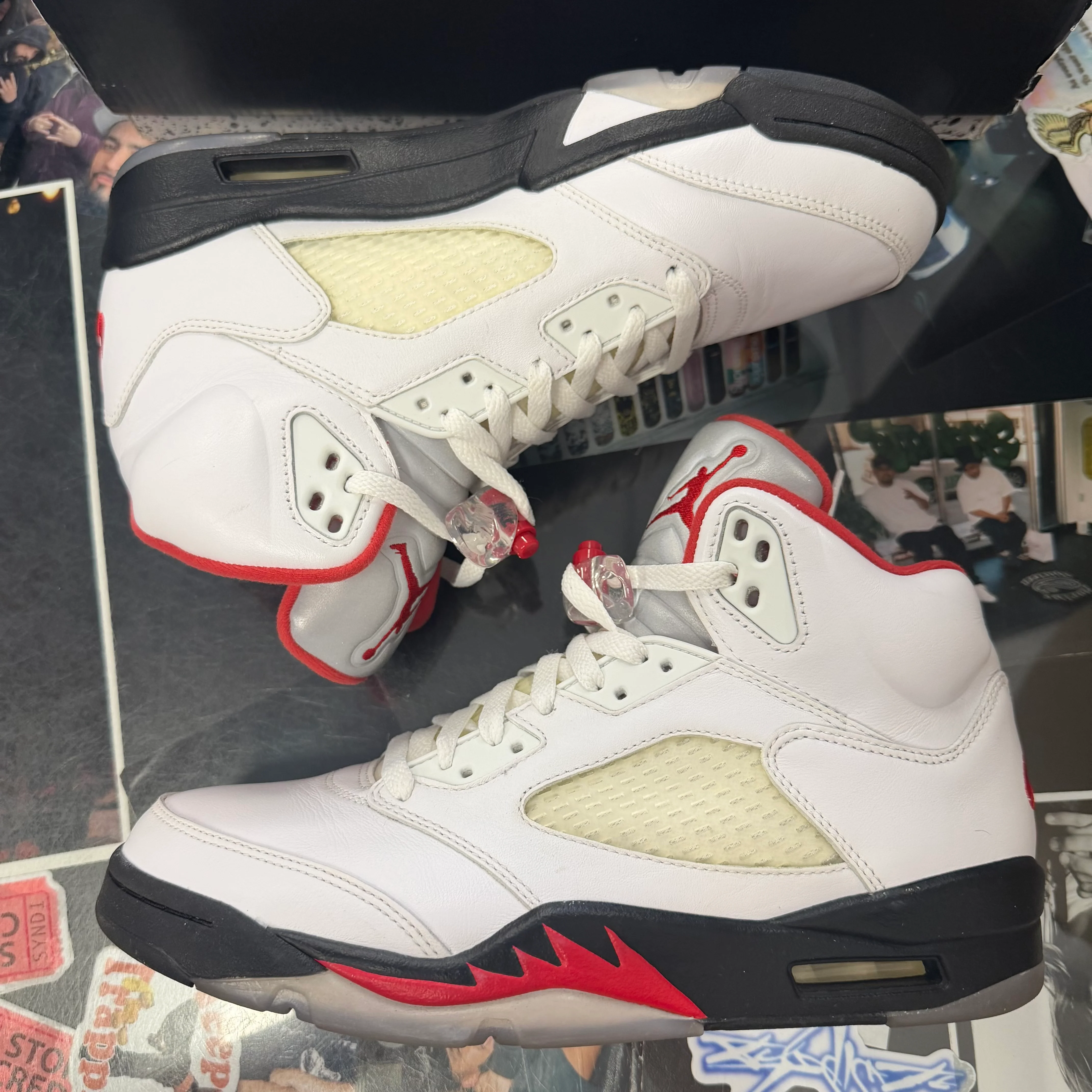 Jordan 5 Retro Fire Red Silver Tongue U9 - Image 3