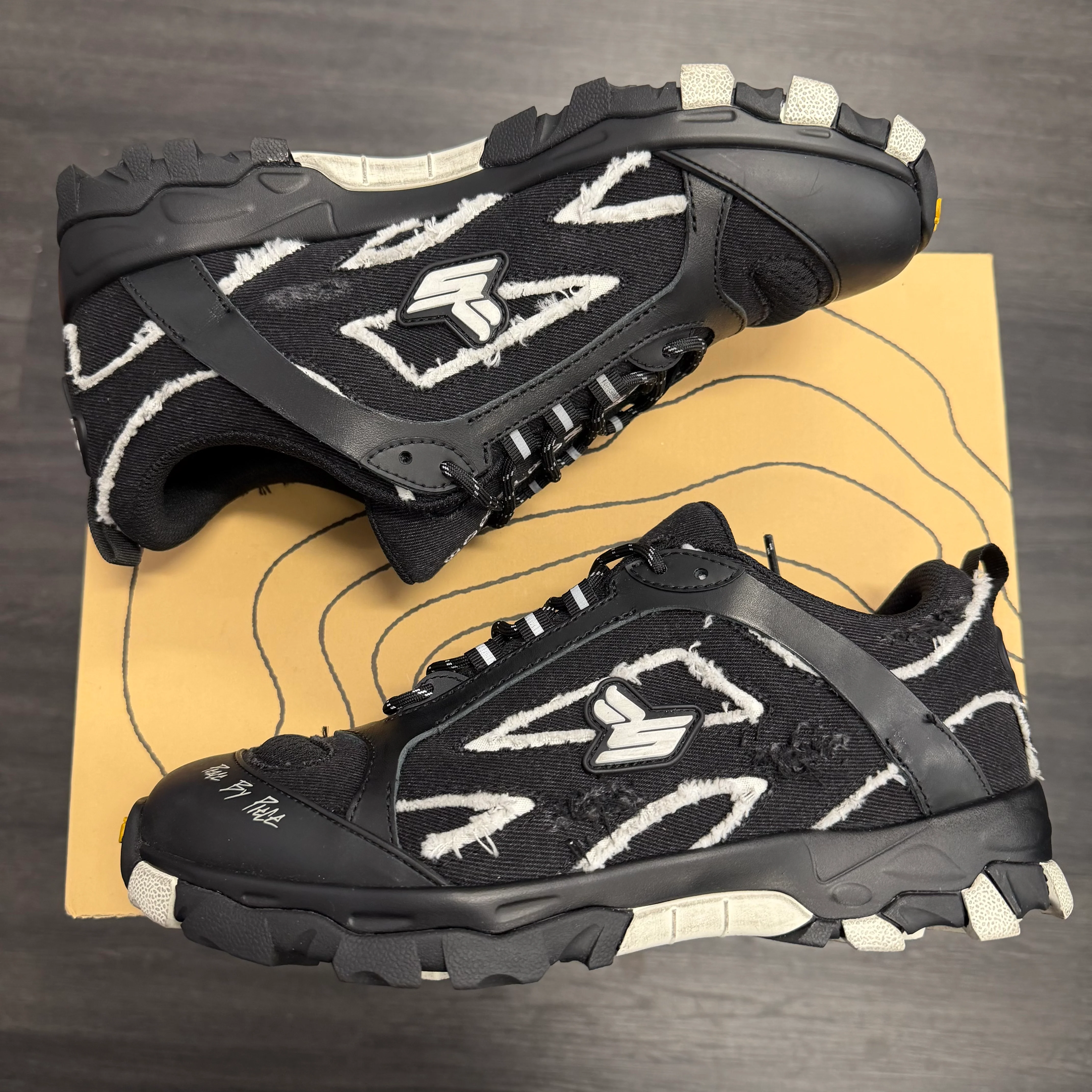 Sicko Hiking Shoes - Image 3