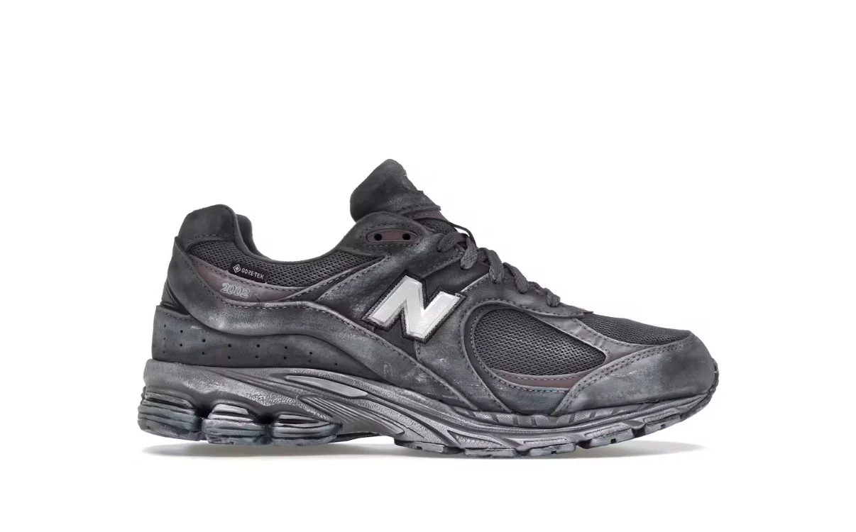 New Balance 2002R Gore-Tex Magnet Mood Indigo