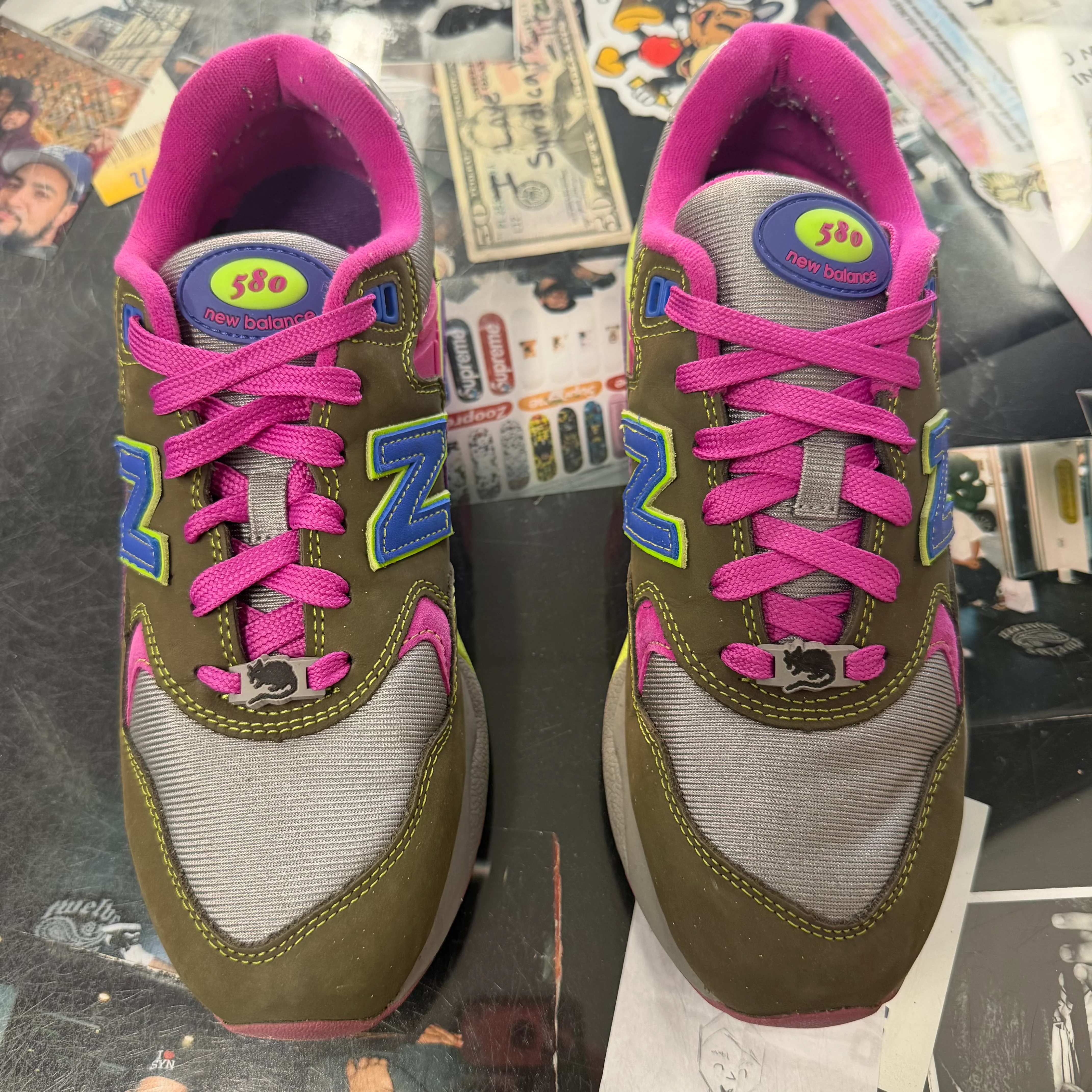 New Balance 580 Stray Rats Khaki Purple - Image 2
