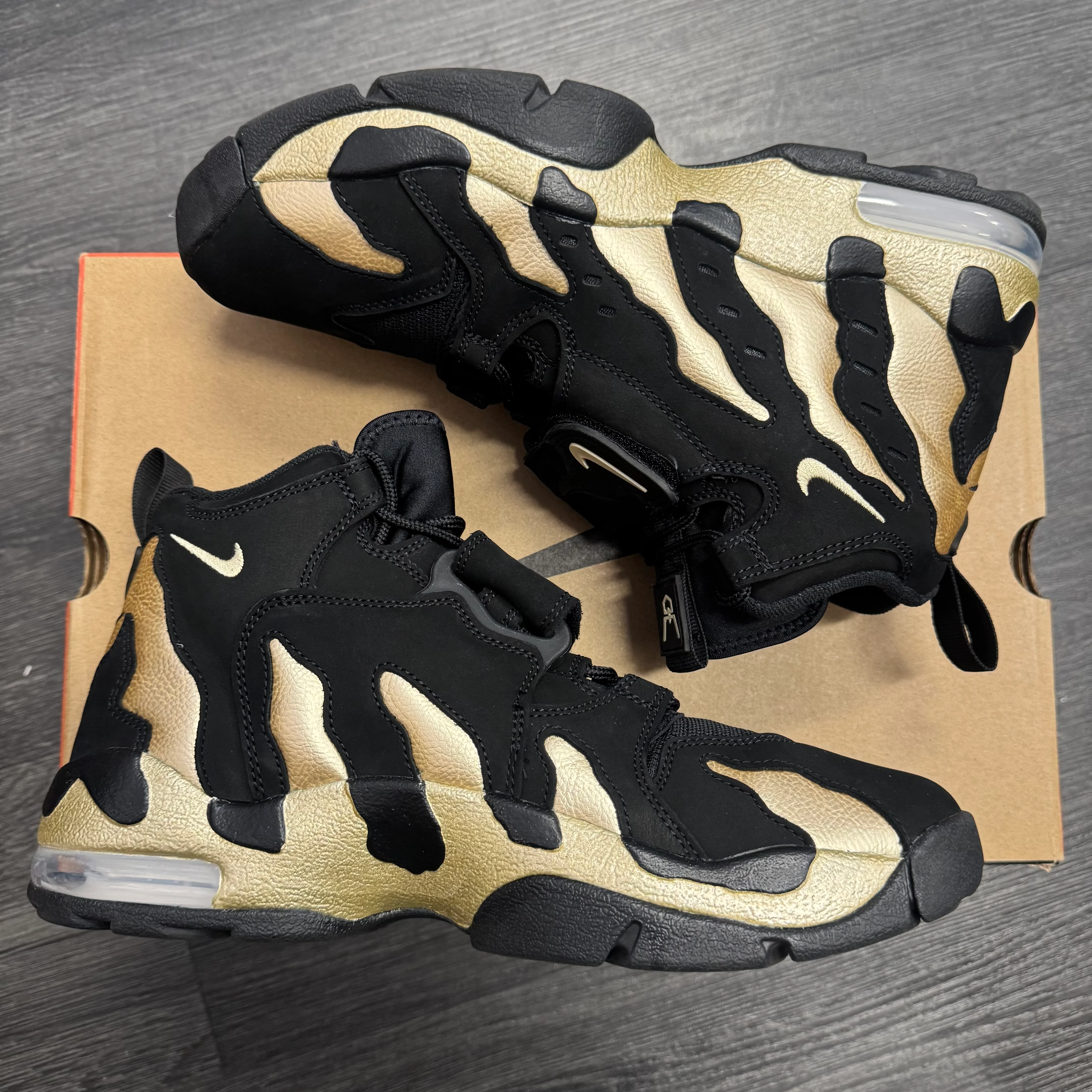 Nike Air DT Max '96 Black Vegas Gold - Image 4