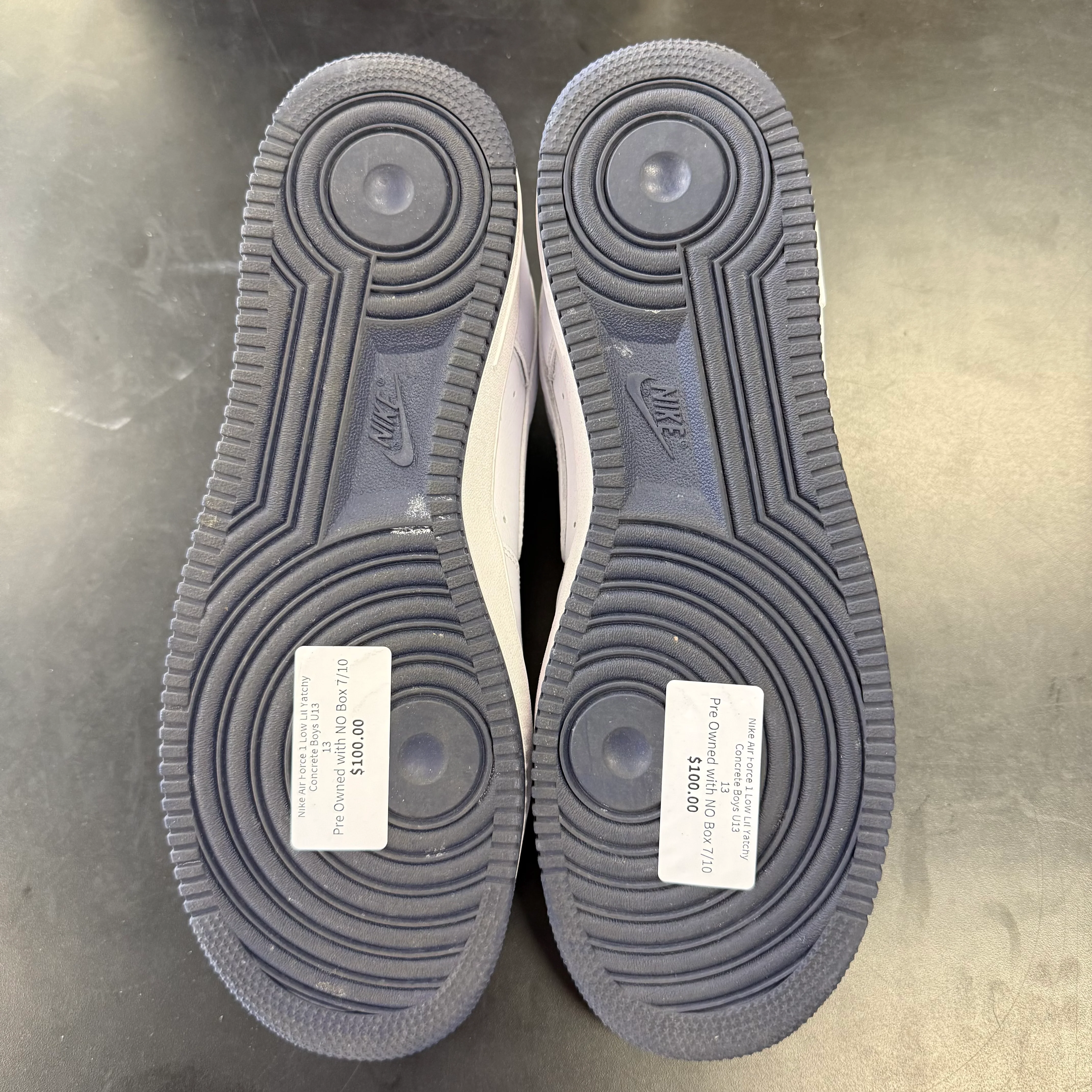 Nike Air Force 1 Low Lil Yatchy Concrete Boys U13 - Image 3
