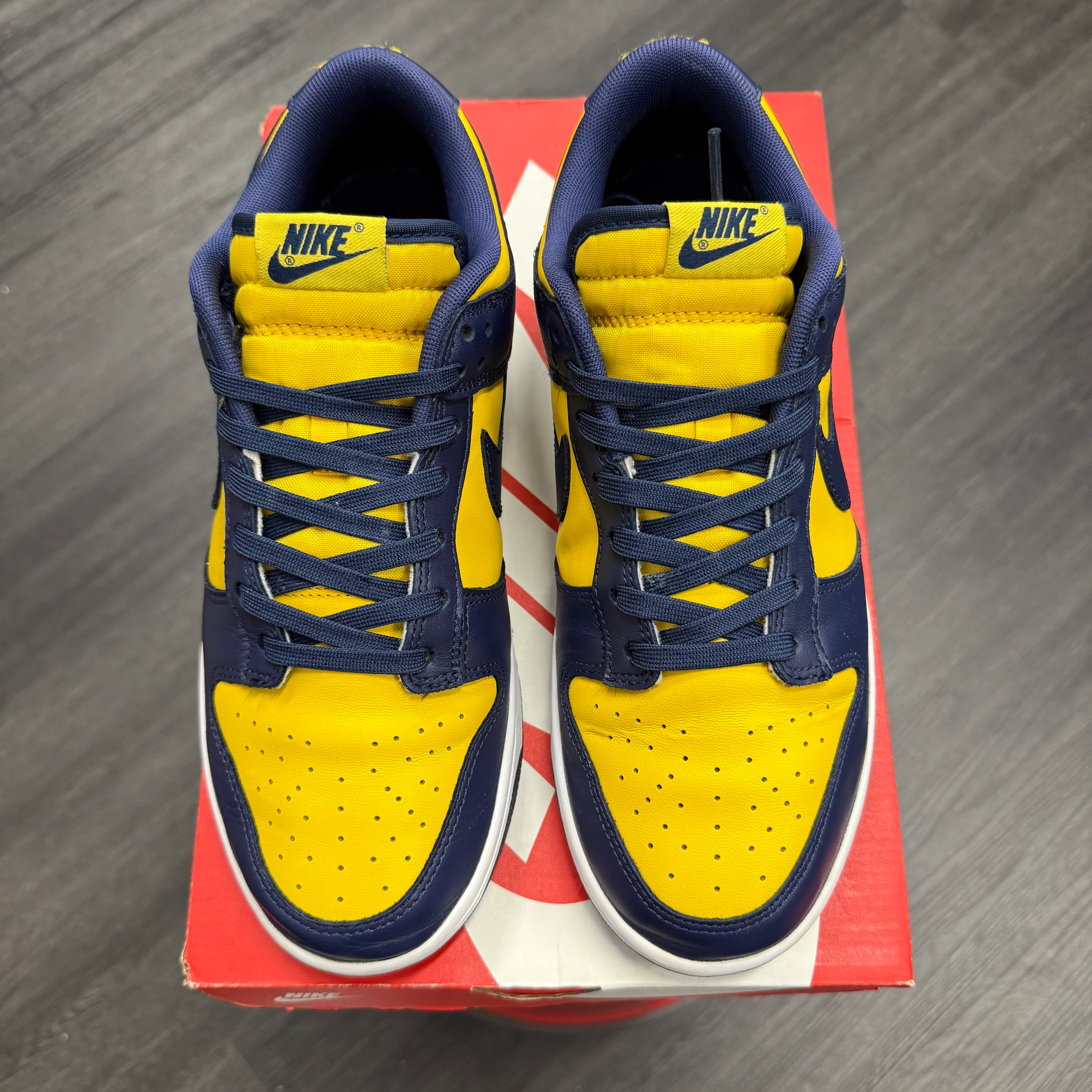 Nike Dunk Low Michigan 2021 U9.5 - Image 2
