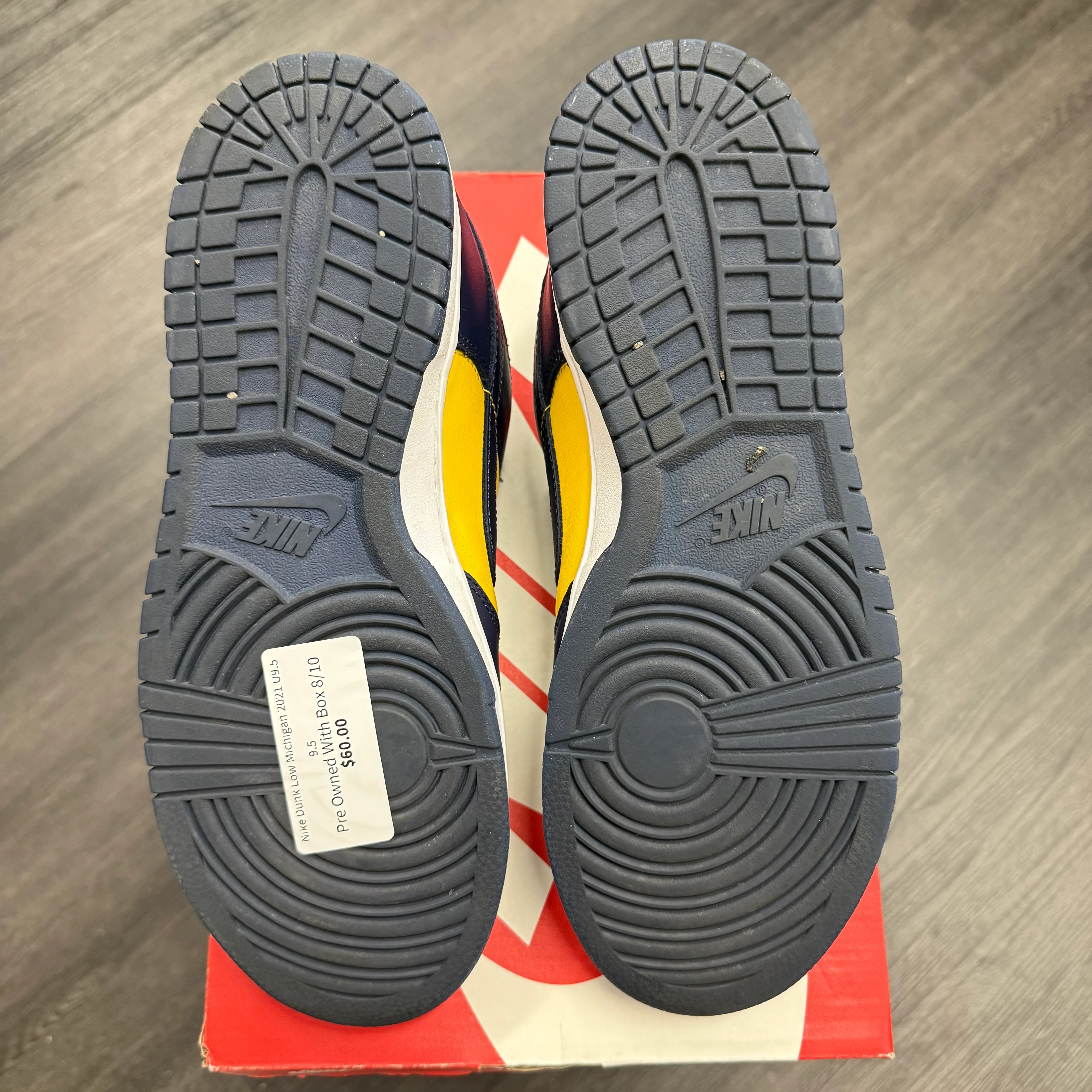 Nike Dunk Low Michigan 2021 U9.5 - Image 3