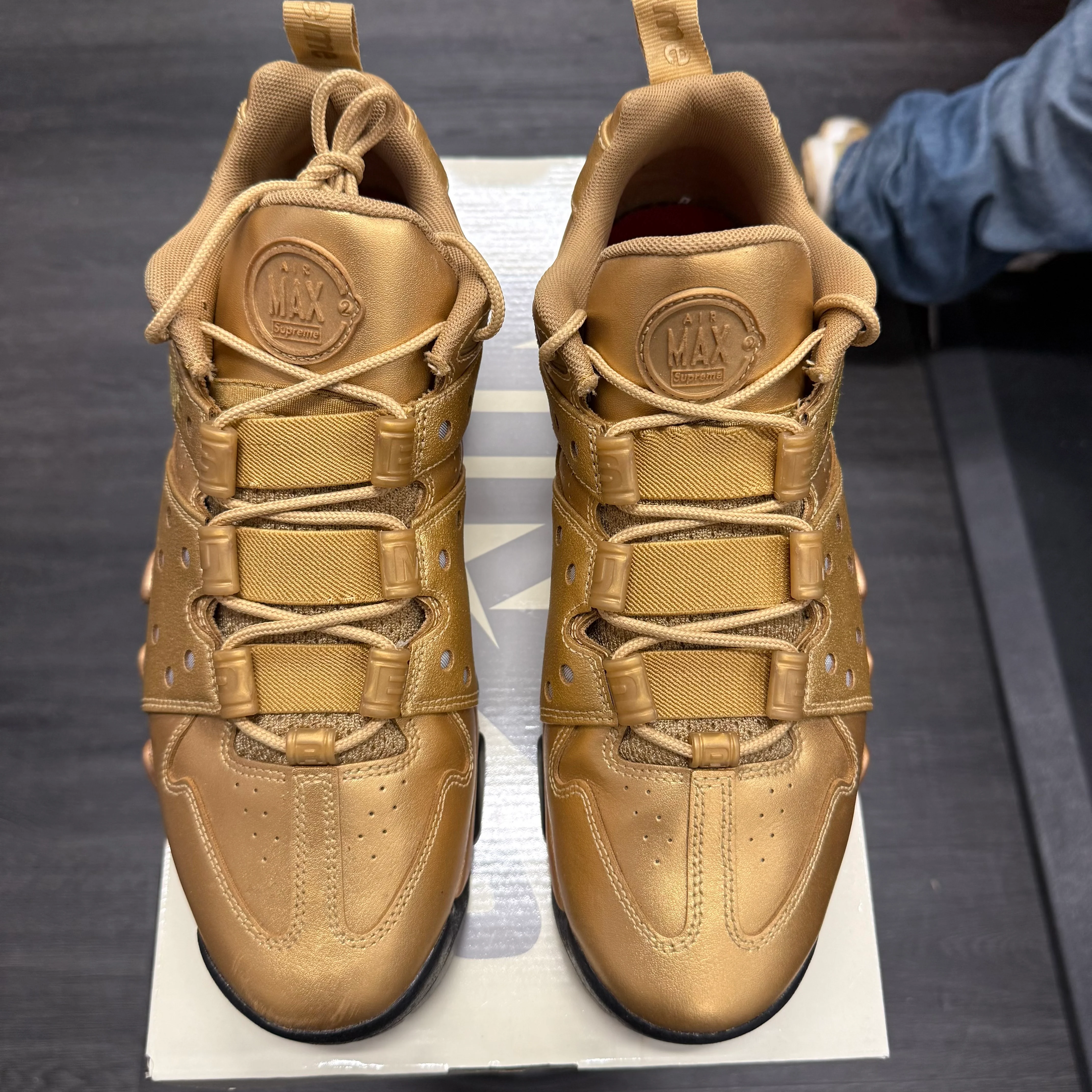 Nike SB Air Max 2 CB '94 Low Supreme Metallic Gold - Image 2